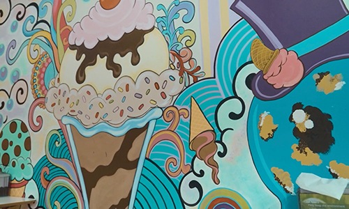 wall with icecream painting